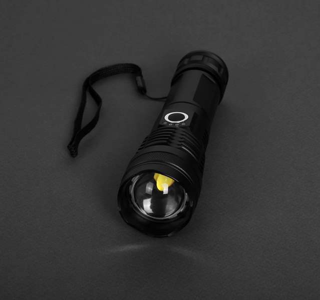 2101d8a9-7187-11ed-841e-000c29fc72a4_8b0c4798-7563-11ed-841e-000c29fc72a4. Ліхтарик LightStream, TM Discover 5