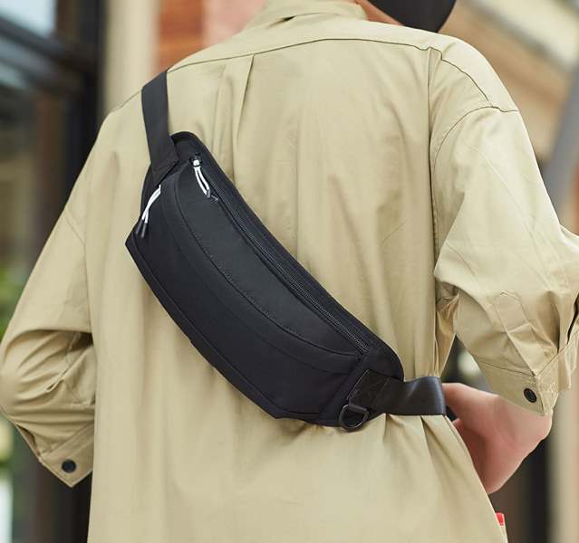 Сумка на пояс Collins,TM Discover 4